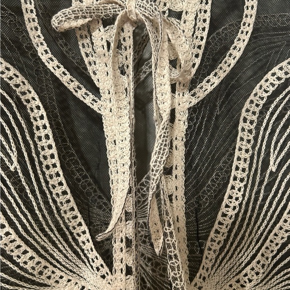 Netting and embroidery kimono - Picture 3 of 5